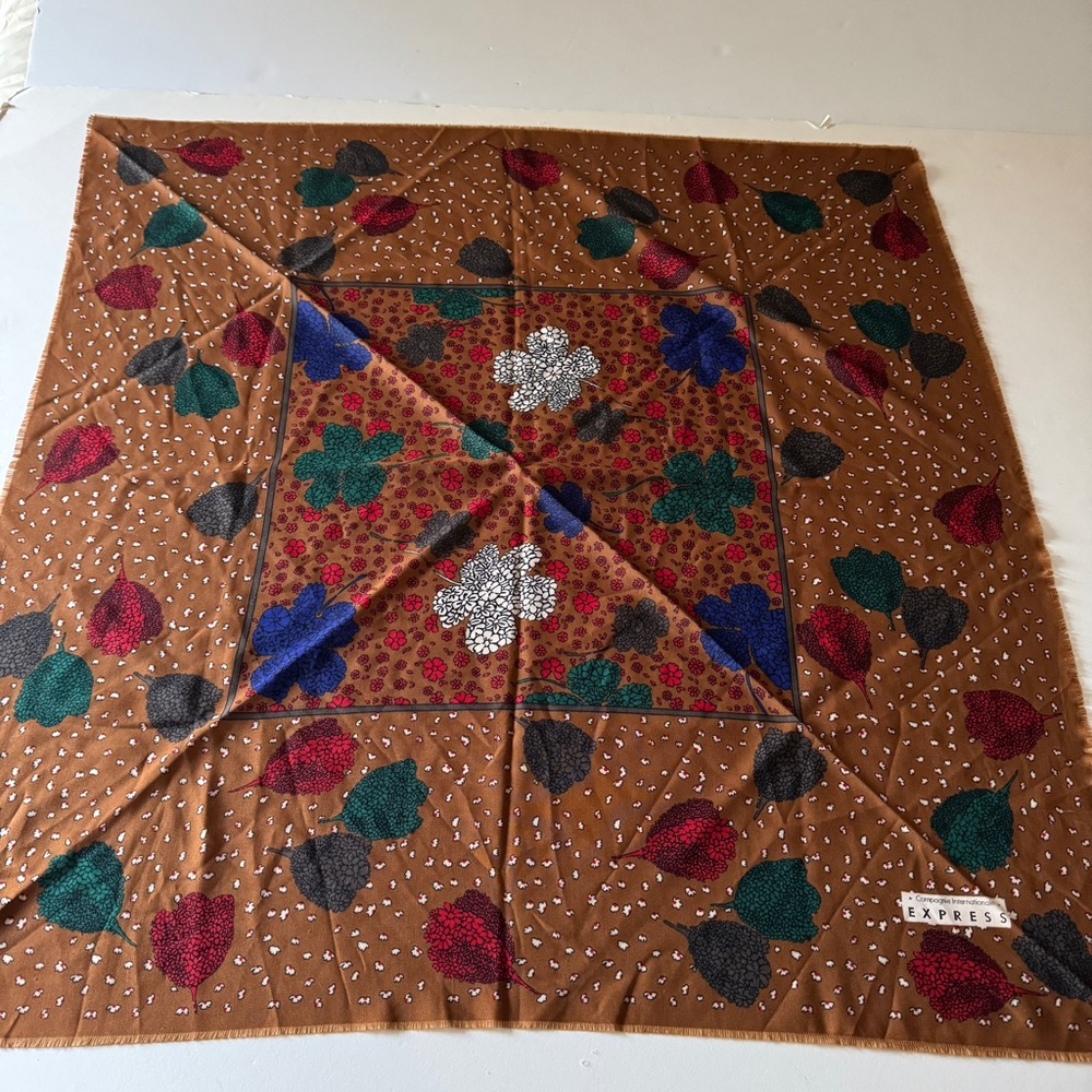 EXPRESS Womens Scarf Floral Multicolor Large 34X34 RN 55285 Made in Italy Casual